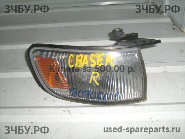 Toyota Chaser 5 (ZX 90) Указатель поворота правый