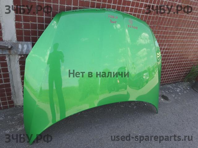 Skoda Fabia 2 Капот