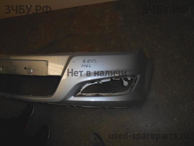 Opel Astra H Бампер передний