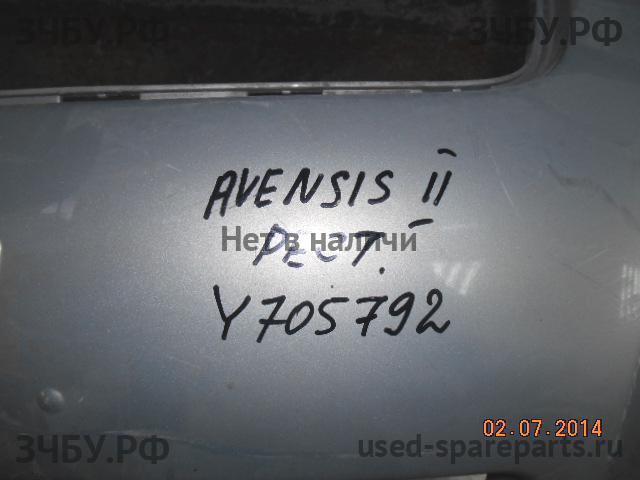 Toyota Avensis 2 Бампер передний