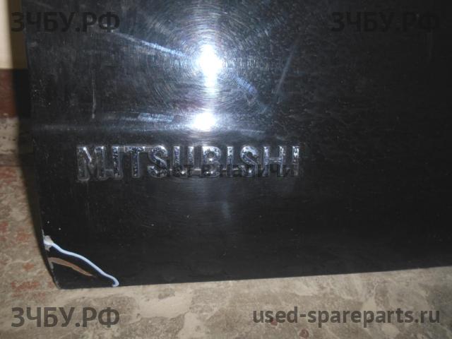 Mitsubishi L200 (4)[KB] Дверь багажника нижняя (откидной борт)