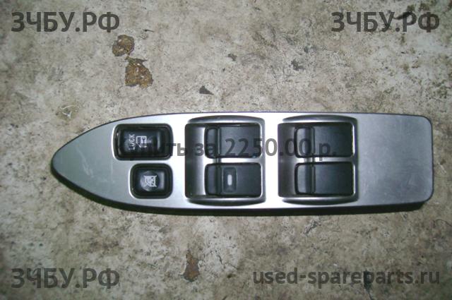 Mitsubishi Pajero/Montero 4 Кнопка стеклоподъемника передняя левая (блок)