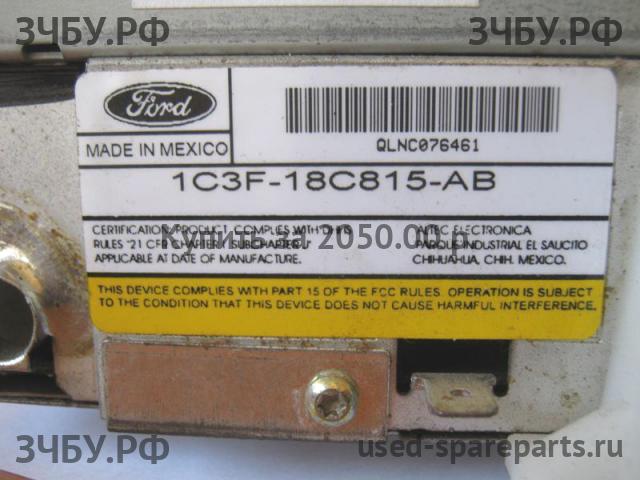 Ford Escape 1 Магнитола
