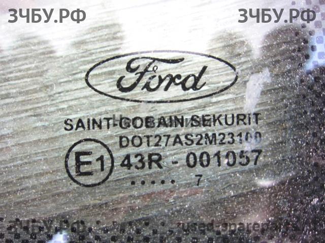 Ford Focus 2 Стекло кузовное глухое правое