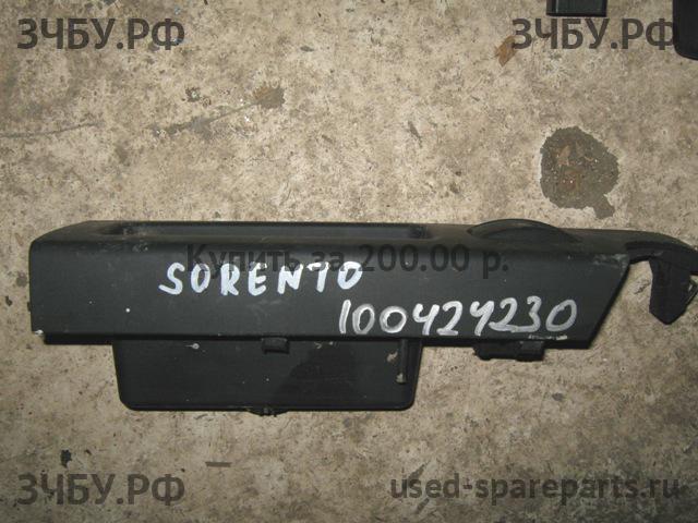 KIA Sorento 1 Кнопка стеклоподъемника передняя правая