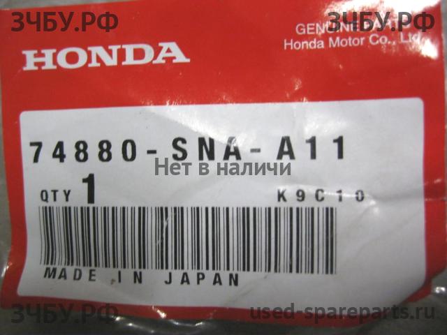 Honda Civic 8 (4D) Трос открывания багажника