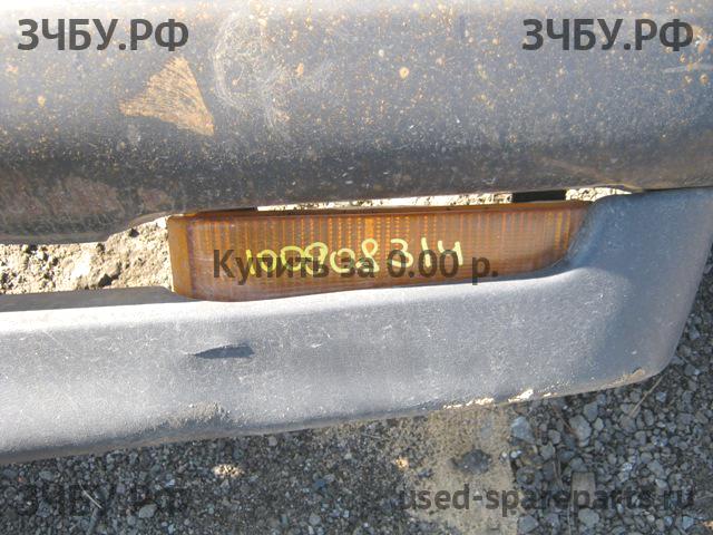 Mazda Navajo Указатель поворота в бампер правый