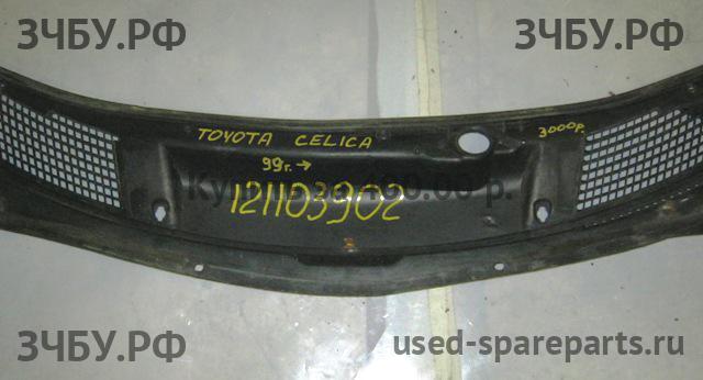 Toyota Celica (T23) Решетка стеклоочистителя (Дефлектор водостока)