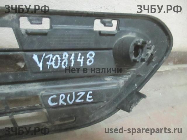 Chevrolet Cruze 1 Решетка в бампер