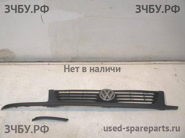 Volkswagen Polo 3 Решетка радиатора