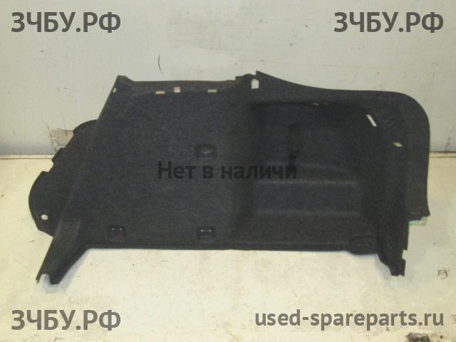 Skoda Octavia 3 (A7) Обшивка багажника боковая правая