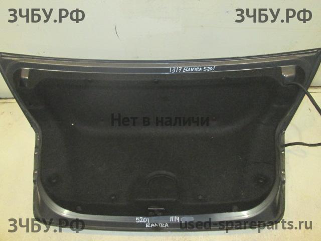 Hyundai Elantra 2 Обшивка крышки багажника