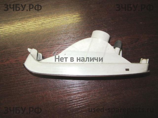 Nissan Serena 1 (C23M) Указатель поворота в бампер левый