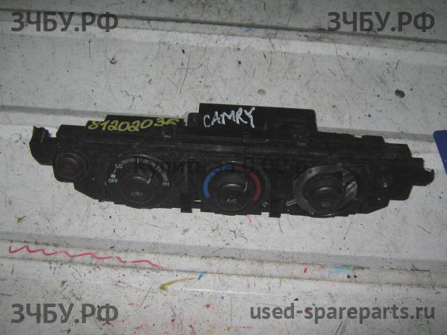 Toyota Camry 5 (V30) Блок управления печкой