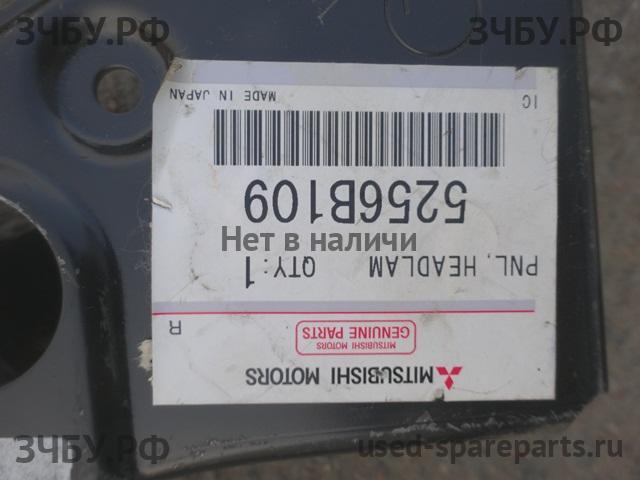Mitsubishi Outlander 2 XL(CW) Панель передняя (телевизор)