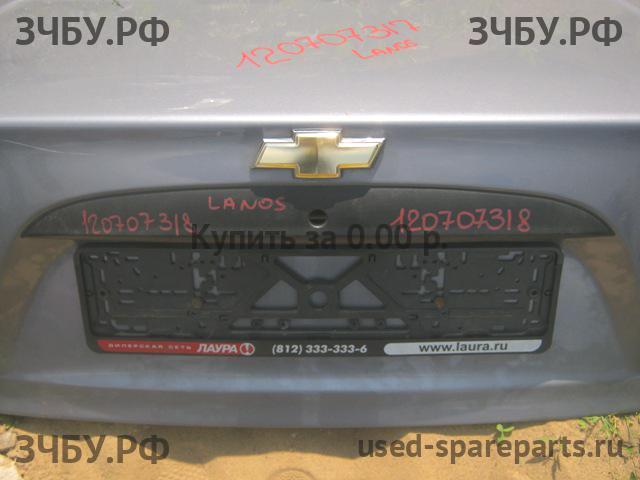 Chevrolet Lanos/Сhance Накладка на крышку багажника