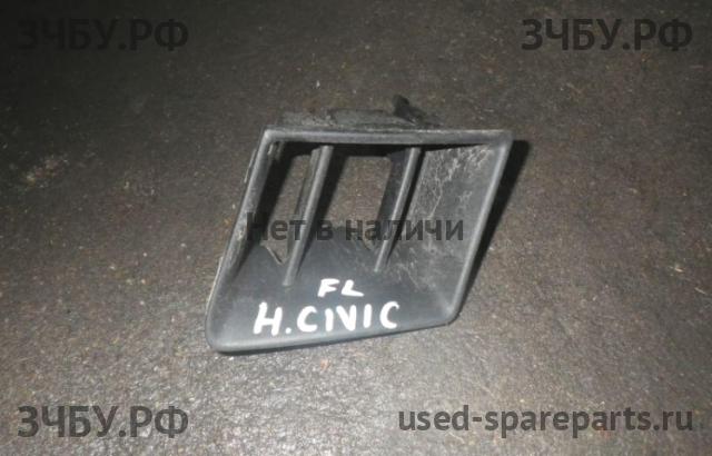 Honda Civic 8 (4D) Решетка в бампер