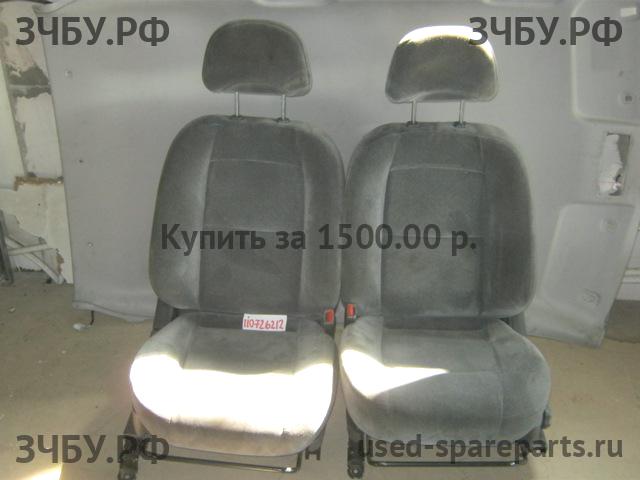 Hyundai Santa Fe 1 (SM) Сиденья (комплект)