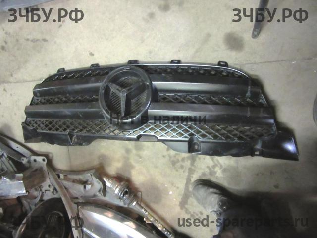 Mercedes Sprinter (W906) Решетка радиатора
