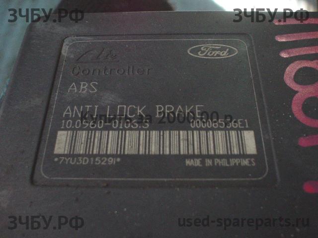 Ford Fusion Блок ABS (насос)