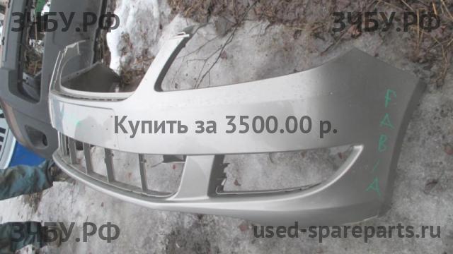 Skoda Fabia 2 Бампер передний