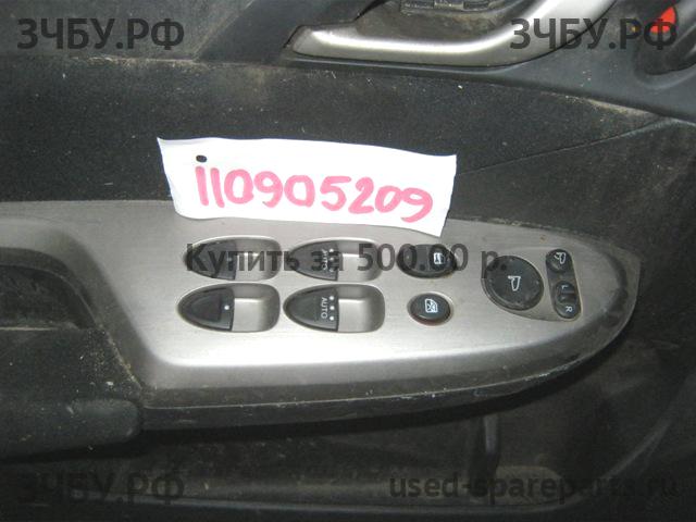 Honda Civic 8 (5D) Блок кнопок