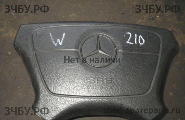 Mercedes W210 E-klasse Подушка безопасности водителя (в руле)