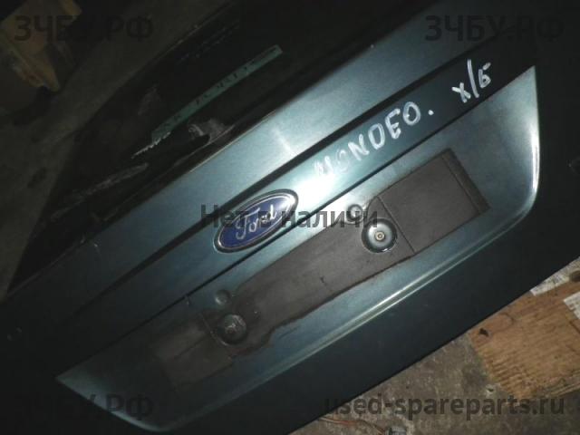 Ford Mondeo 3 Накладка на крышку багажника