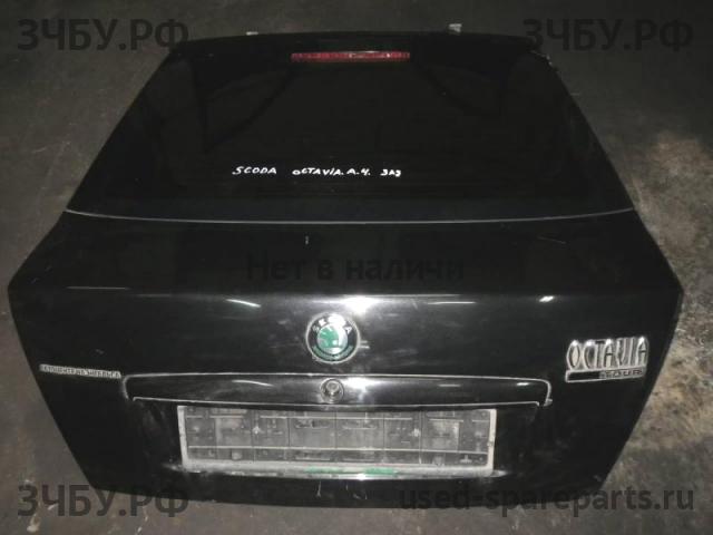 Skoda Octavia 2 (A4) Накладка на крышку багажника