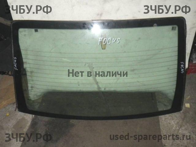 Ford Focus 1 Стекло заднее