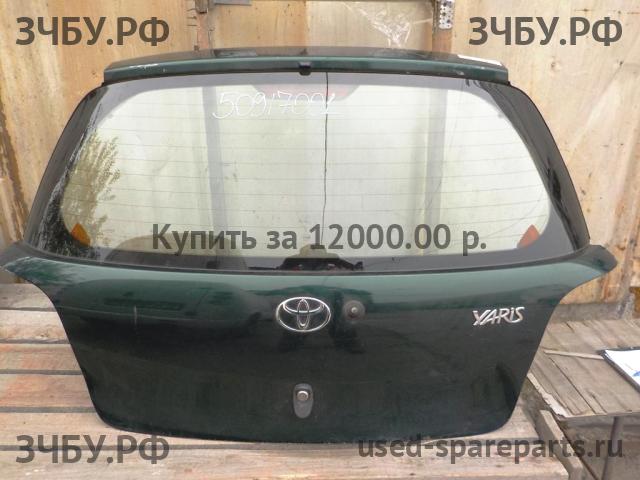 Toyota Yaris 1 Дверь багажника со стеклом
