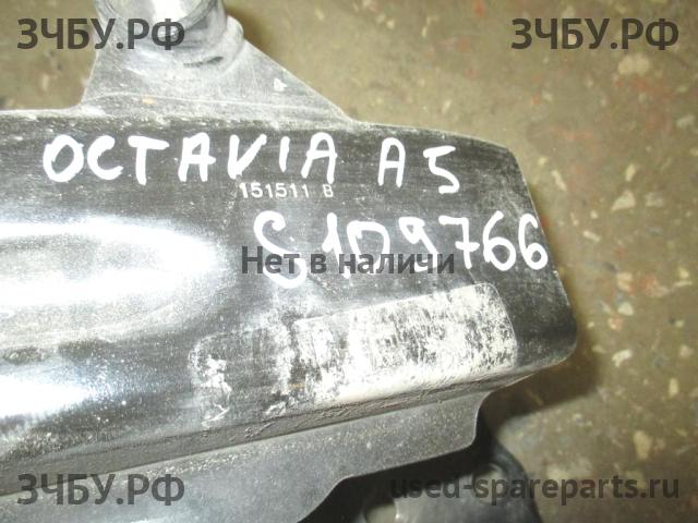Skoda Octavia 2 (А5) Усилитель бампера передний