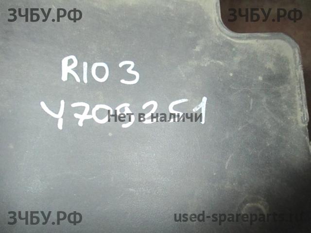 KIA Rio 3 Решетка радиатора