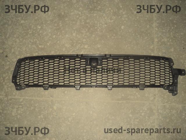 Mitsubishi Outlander 2 XL(CW) Решетка в бампер