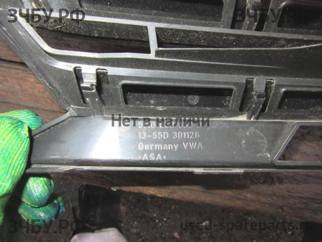 Volkswagen Golf 5 Plus Решетка радиатора