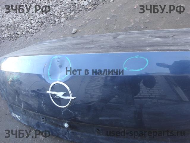 Opel Astra H Крышка багажника
