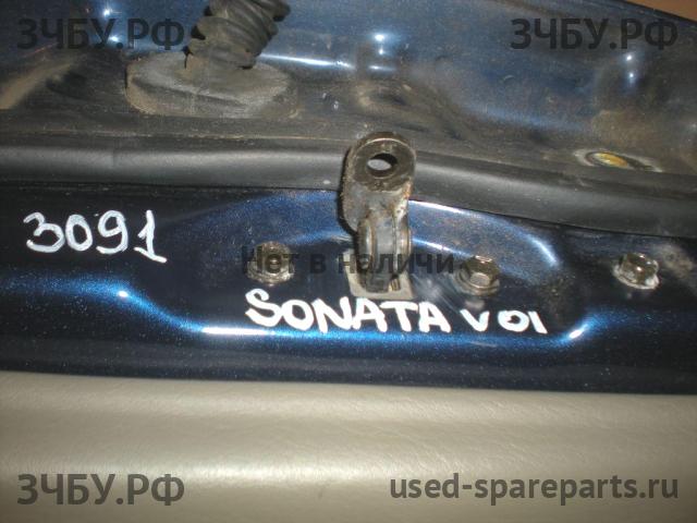 Hyundai Sonata 5 Ограничитель двери