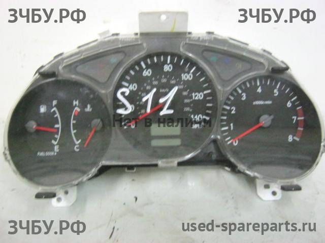 Subaru Forester 2 (S11) Панель приборов