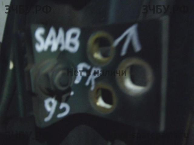 Saab 9-5 Петля двери передней правой
