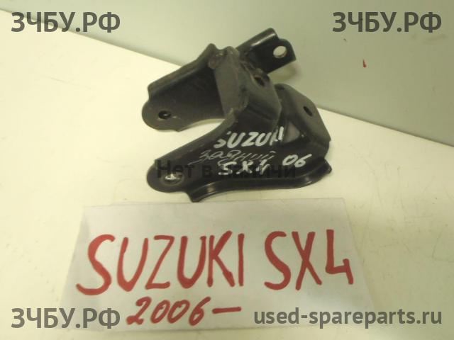Suzuki SX4 (1) Кронштейн крепления ДВС