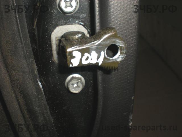 Suzuki Swift 2 Ограничитель двери