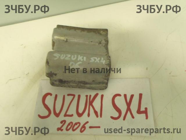 Suzuki SX4 (1) Экран тепловой (кожух выпускного коллектора)