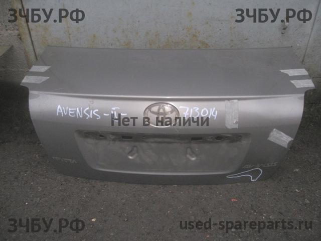 Toyota Avensis 2 Крышка багажника