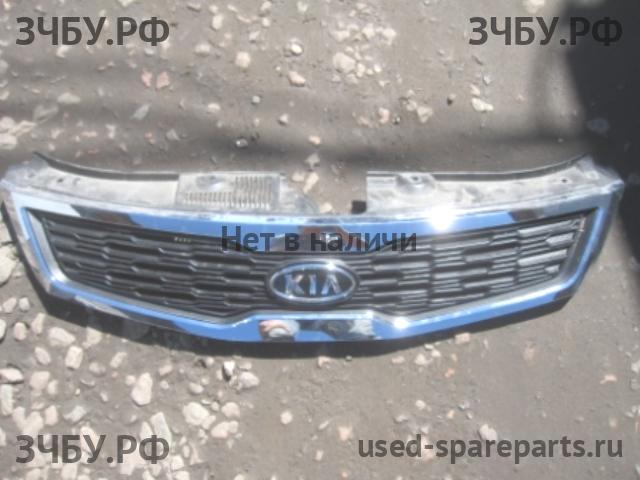 KIA Ceed 1 Решетка радиатора