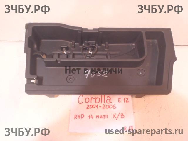 Toyota Corolla (E12) Ящик для инструментов