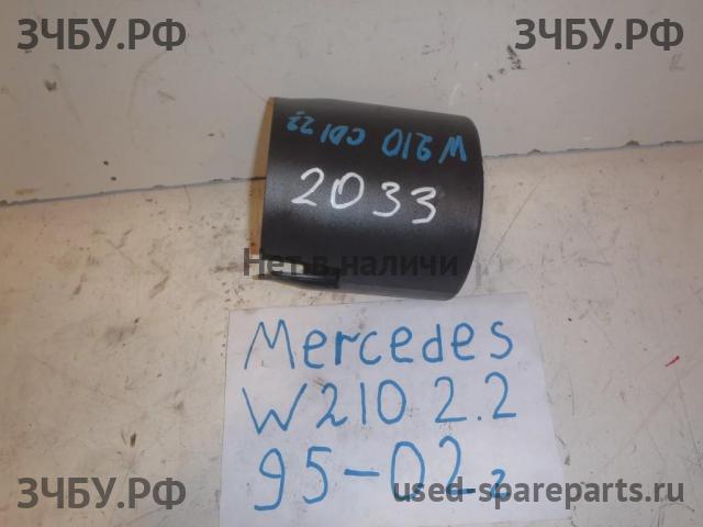Mercedes W210 E-klasse Кожух рулевой колонки