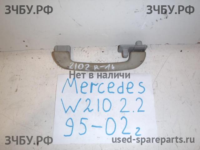 Mercedes W210 E-klasse Ручка внутренняя потолочная