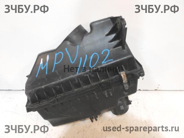Mazda MPV 2 [LW] Корпус воздушного фильтра