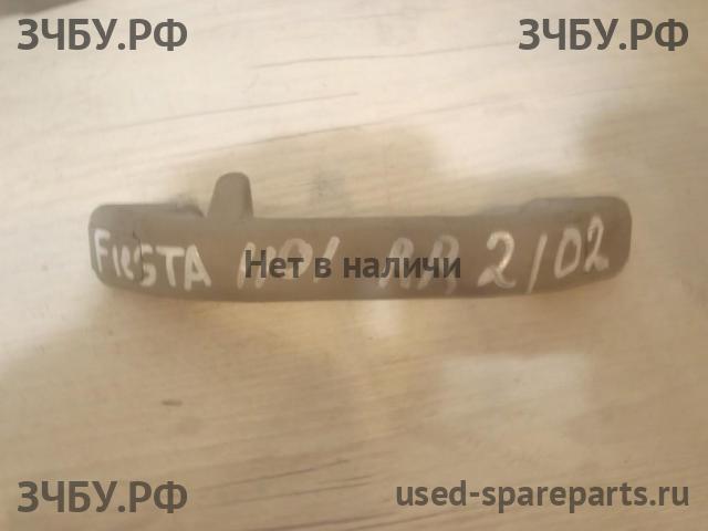 Ford Fiesta 4 Ручка внутренняя потолочная