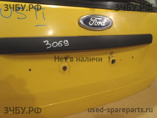 Ford Focus 2 Накладка на дверь багажника